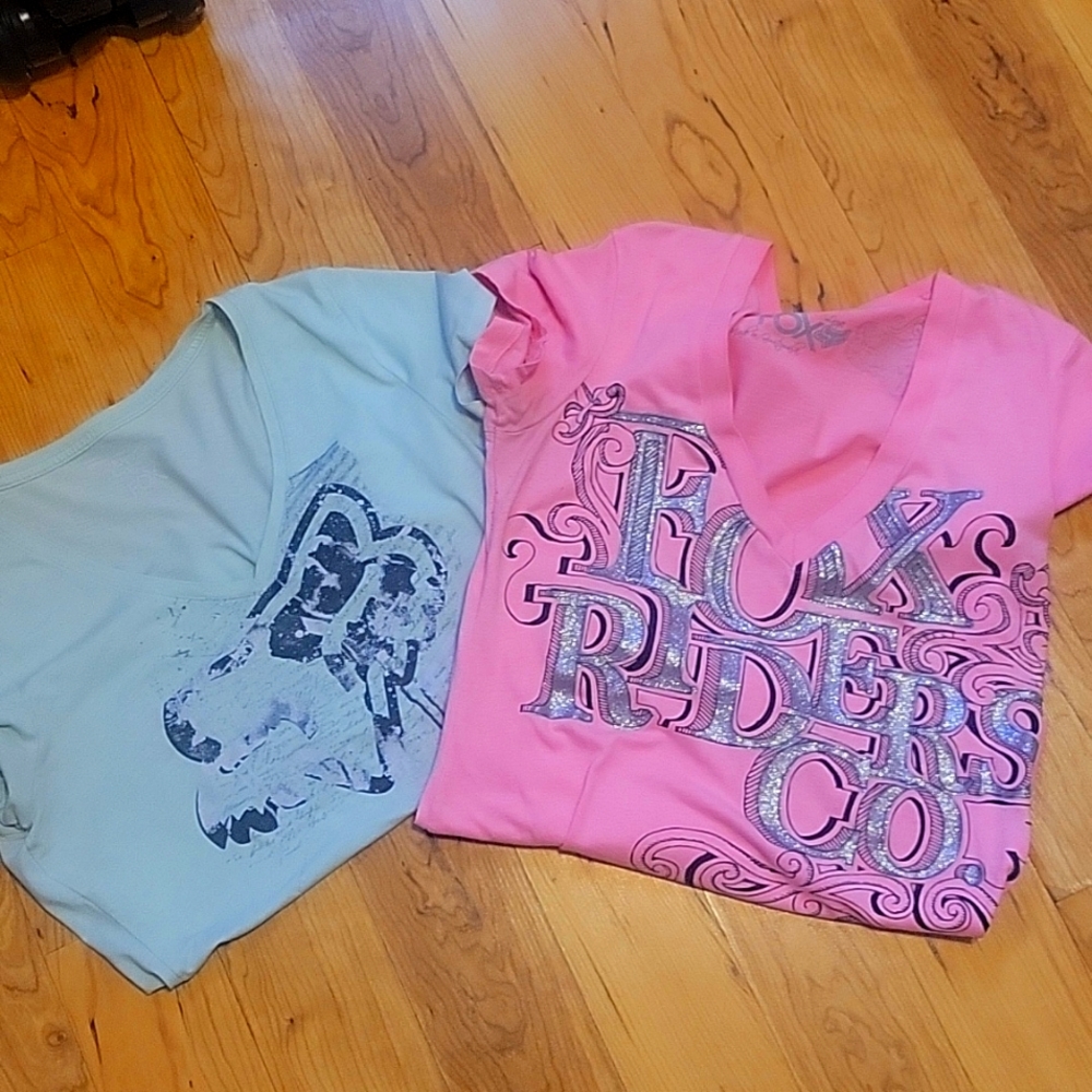 Pair of FOX Racing t-shirts women's sz L